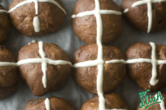 Chocolatey hot cross buns :: So D'lish. New Zealand's food
blog website
