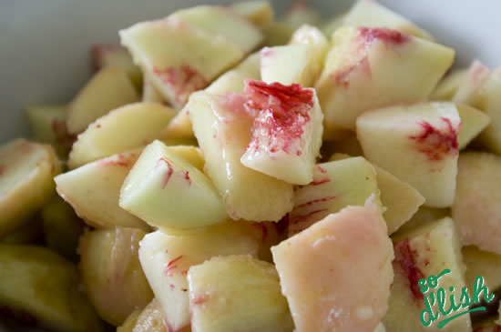 Peach and berry cobbler :: So D'lish. New Zealand's food blog website. www.dlish.co.nz